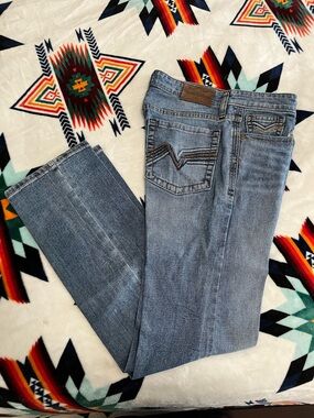 Classic Light Blue Straight Men's Jeans — Unbranded